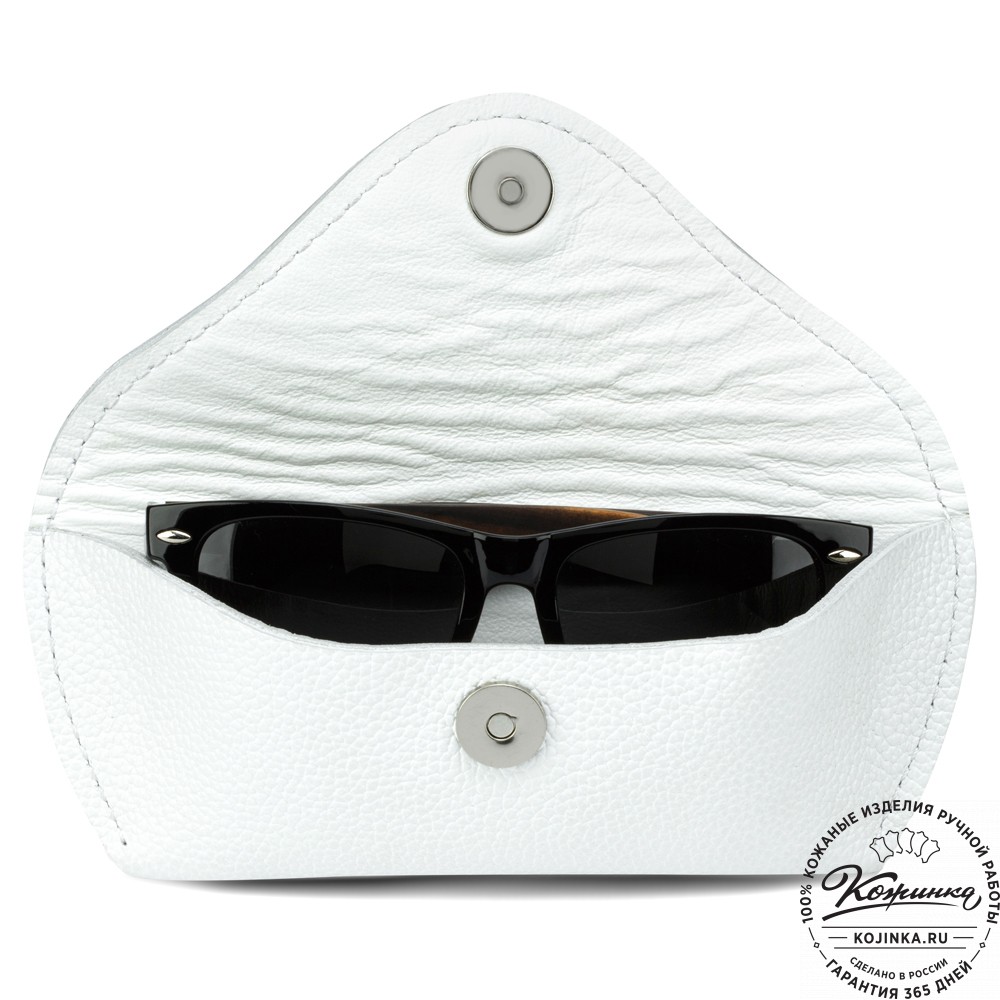 Кожаный футляр для очков  из мягкой кожи (белый) 